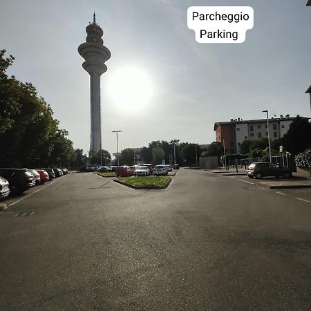 "Come A Casa" - Appartamento Gigi - Self Check In - Ospedale Humanitas - Forum Assago - Tram15 Rozzano Buitenkant foto