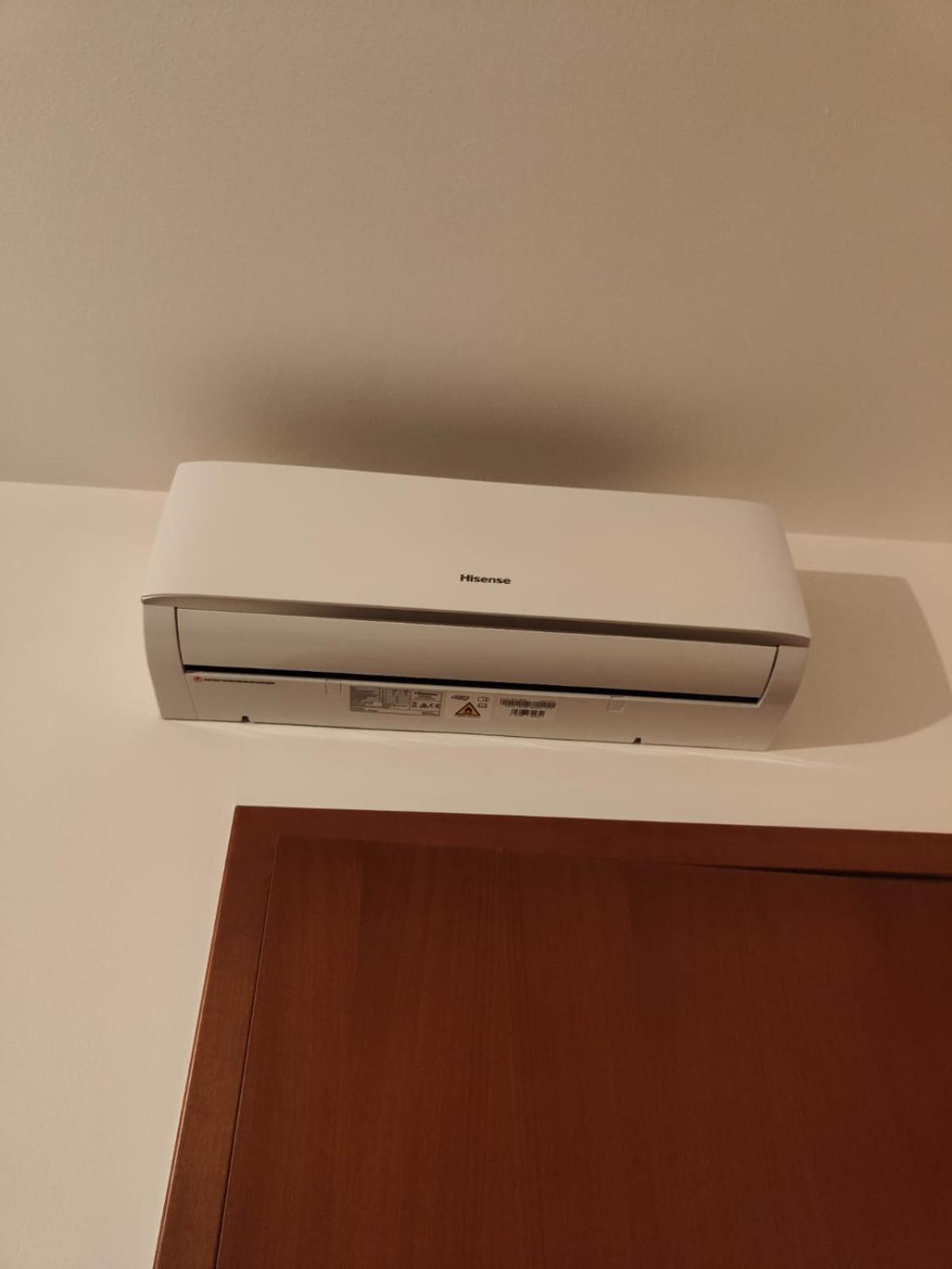 "Come A Casa" - Appartamento Gigi - Self Check In - Ospedale Humanitas - Forum Assago - Tram15 Rozzano Buitenkant foto