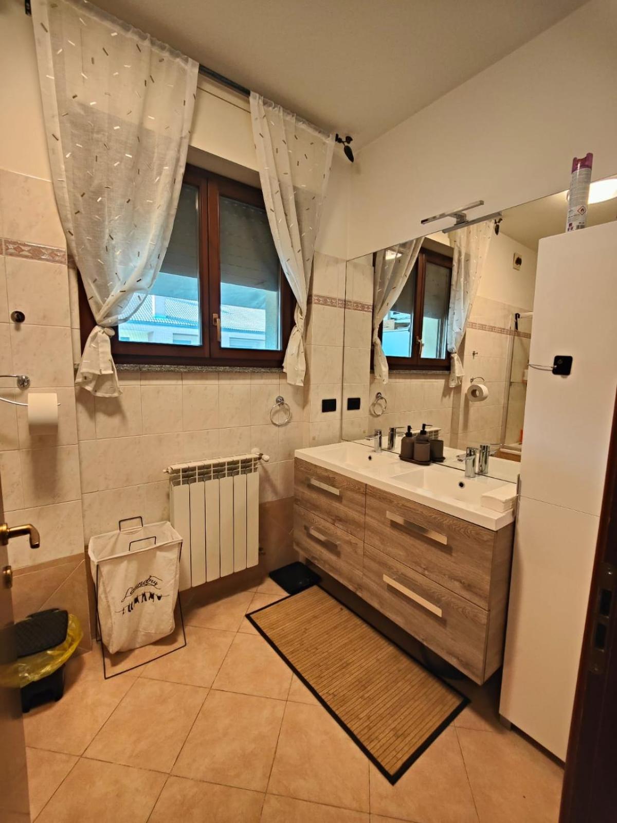 "Come A Casa" - Appartamento Gigi - Self Check In - Ospedale Humanitas - Forum Assago - Tram15 Rozzano Buitenkant foto