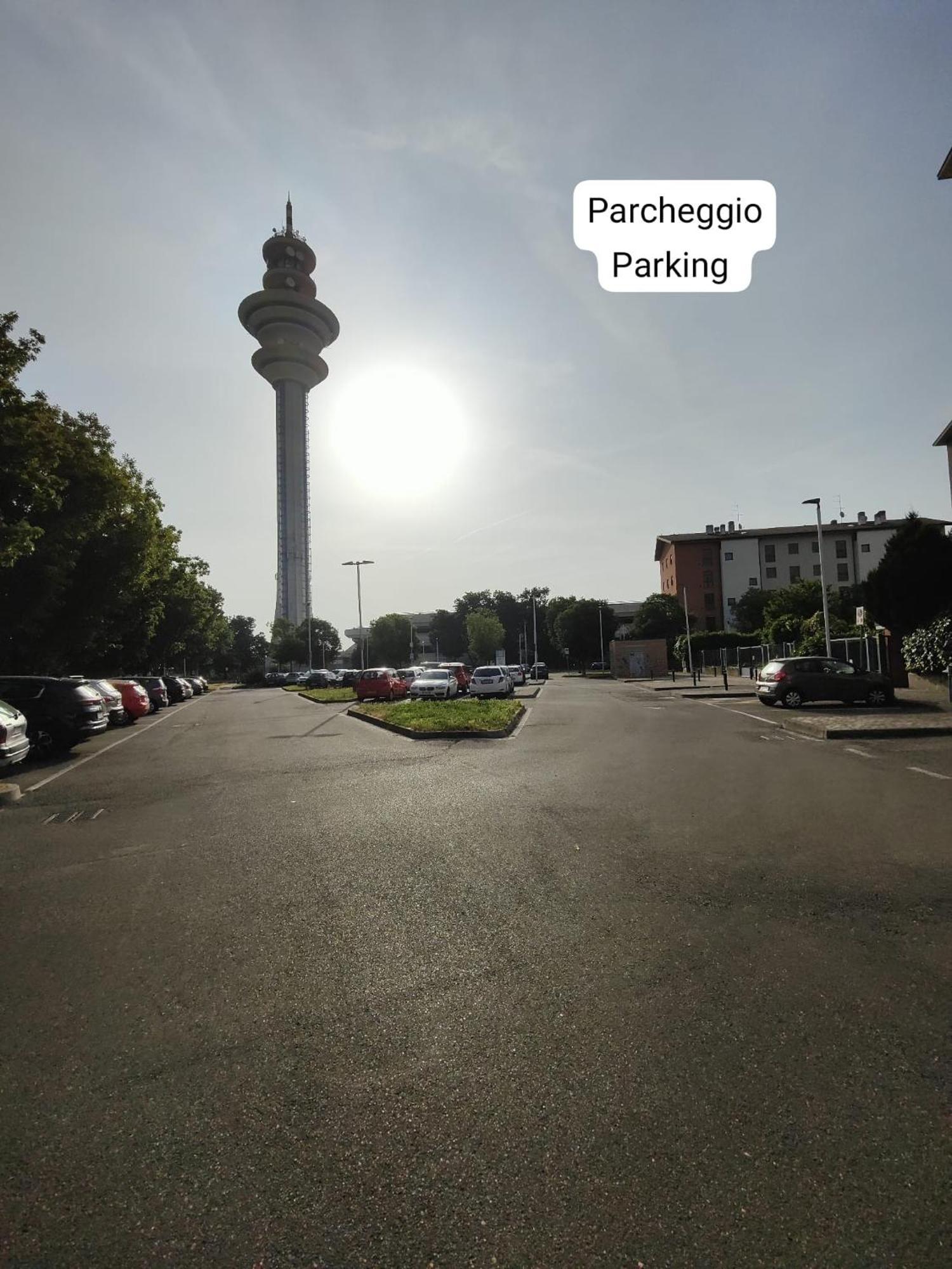 "Come A Casa" - Appartamento Gigi - Self Check In - Ospedale Humanitas - Forum Assago - Tram15 Rozzano Buitenkant foto